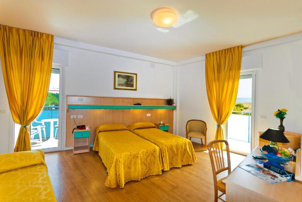 Hotel Gimm Бібіоне Номер фото