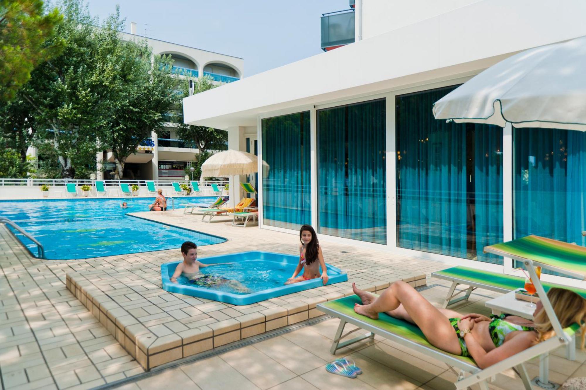 Hotel Gimm Бібіоне Екстер'єр фото